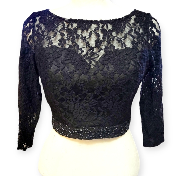 Formal 2 Piece Skirt Set Size Large - Picture 4 of 7